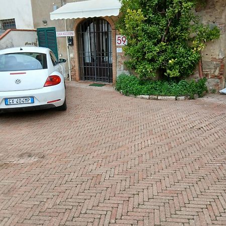 ラーリCasa Agostiniアパートメント エクステリア 写真